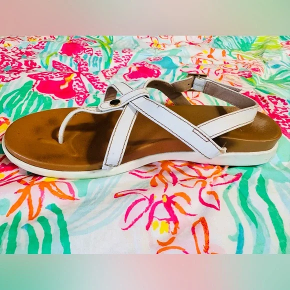 Vionic sandals UIGC 8m - Picture 3 of 3